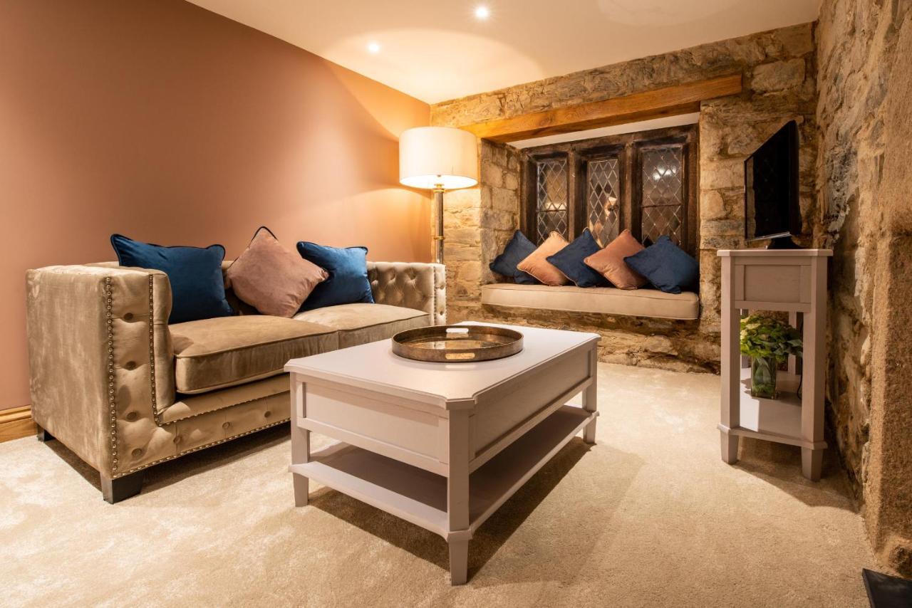 Boringdon Hall Hotel And Spa Plymouth Exterior foto The interior of the hotel